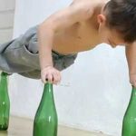 子どもの腕立て伏せ